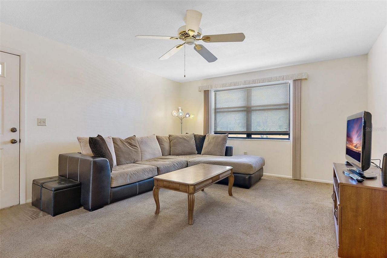 6188 80th Street N, Unit 303, Saint Petersburg, FL 33709 Photo