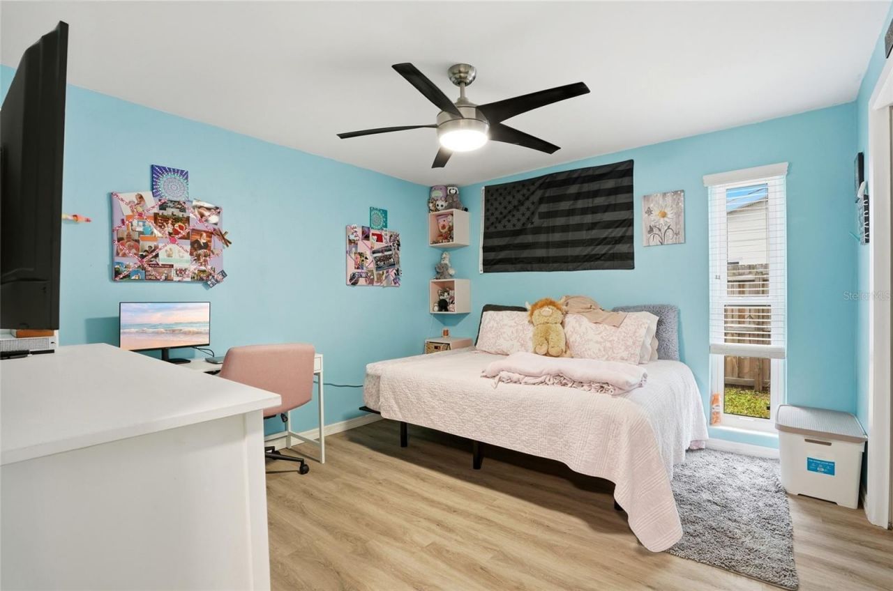 921 Deville Drive E, Largo, FL 33771 Photo