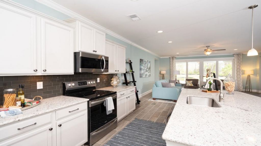 3036 Berry Bush Way Photo 7