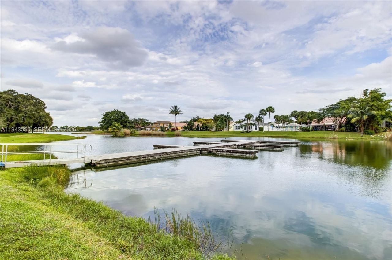 2485 NW 33rd St, Unit 1612, Oakland Park, FL 33309 Photo