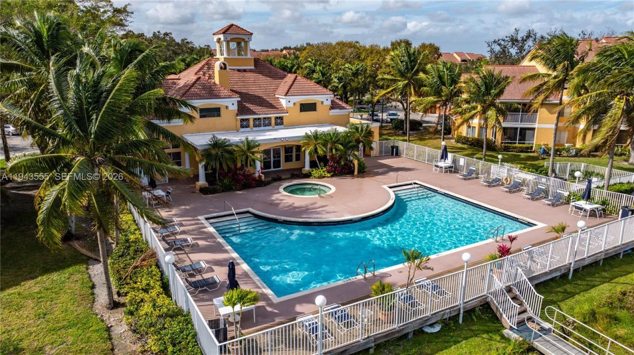 2485 NW 33rd St, Unit 1612, Oakland Park, FL 33309 Photo