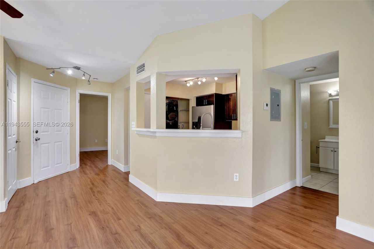 2485 NW 33rd St, Unit 1612, Oakland Park, FL 33309 Photo