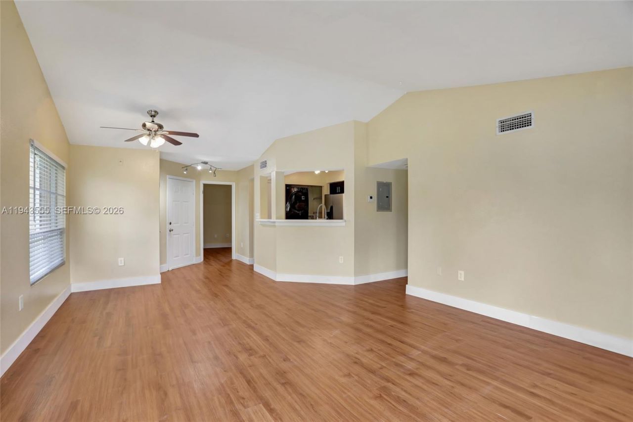 2485 NW 33rd St, Unit 1612, Oakland Park, FL 33309 Photo