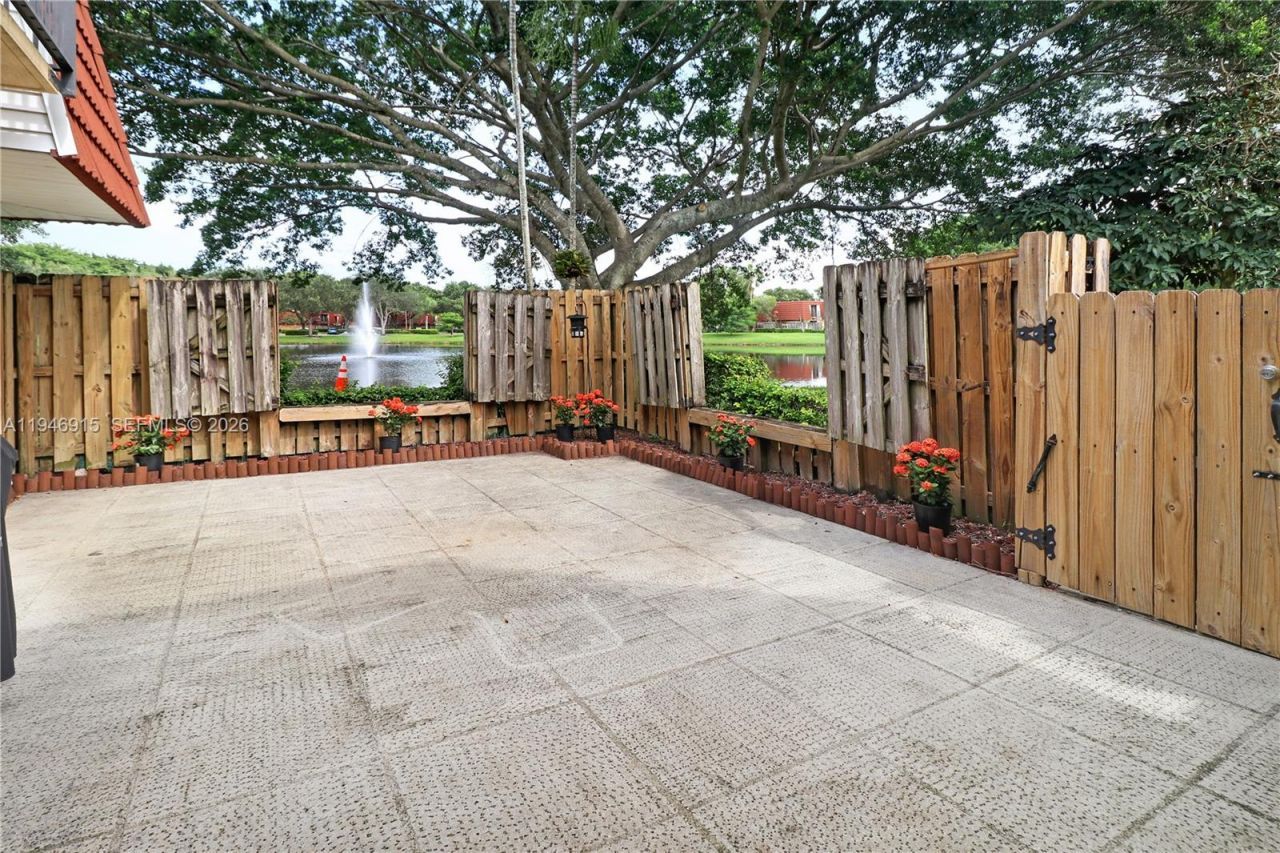 9977 NW 6th Ct, Unit 9977, Plantation, FL 33324 Photo