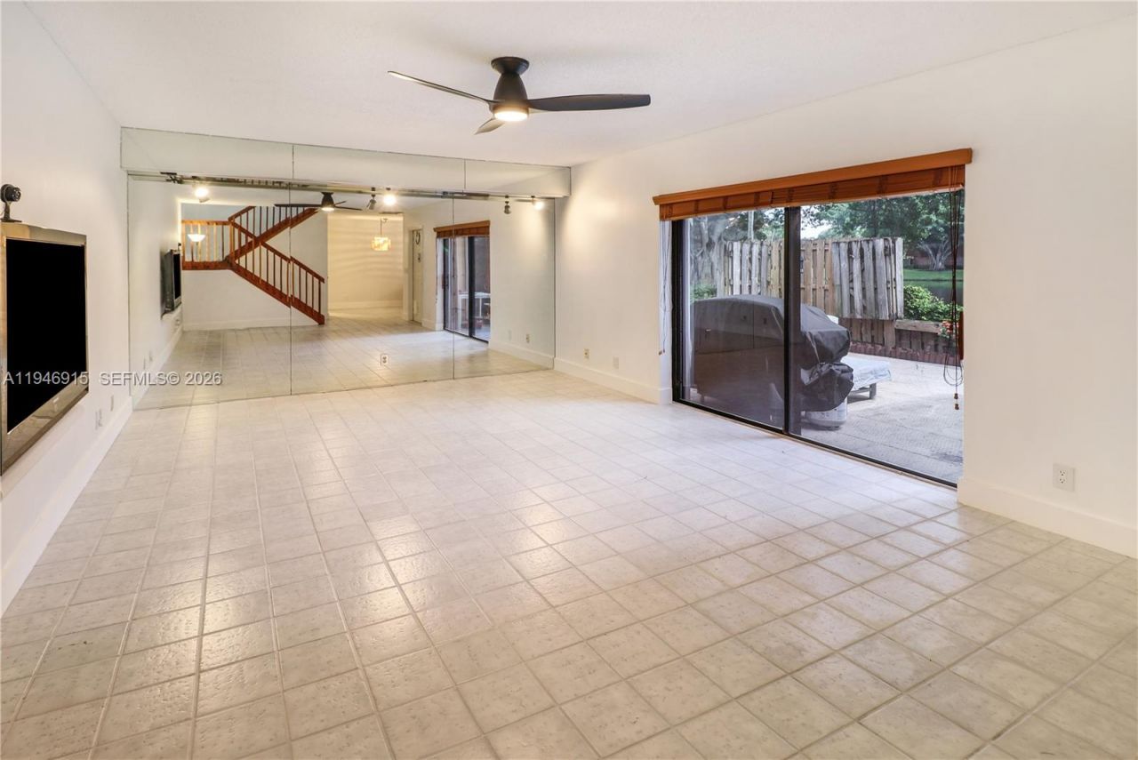 9977 NW 6th Ct, Unit 9977, Plantation, FL 33324 Photo