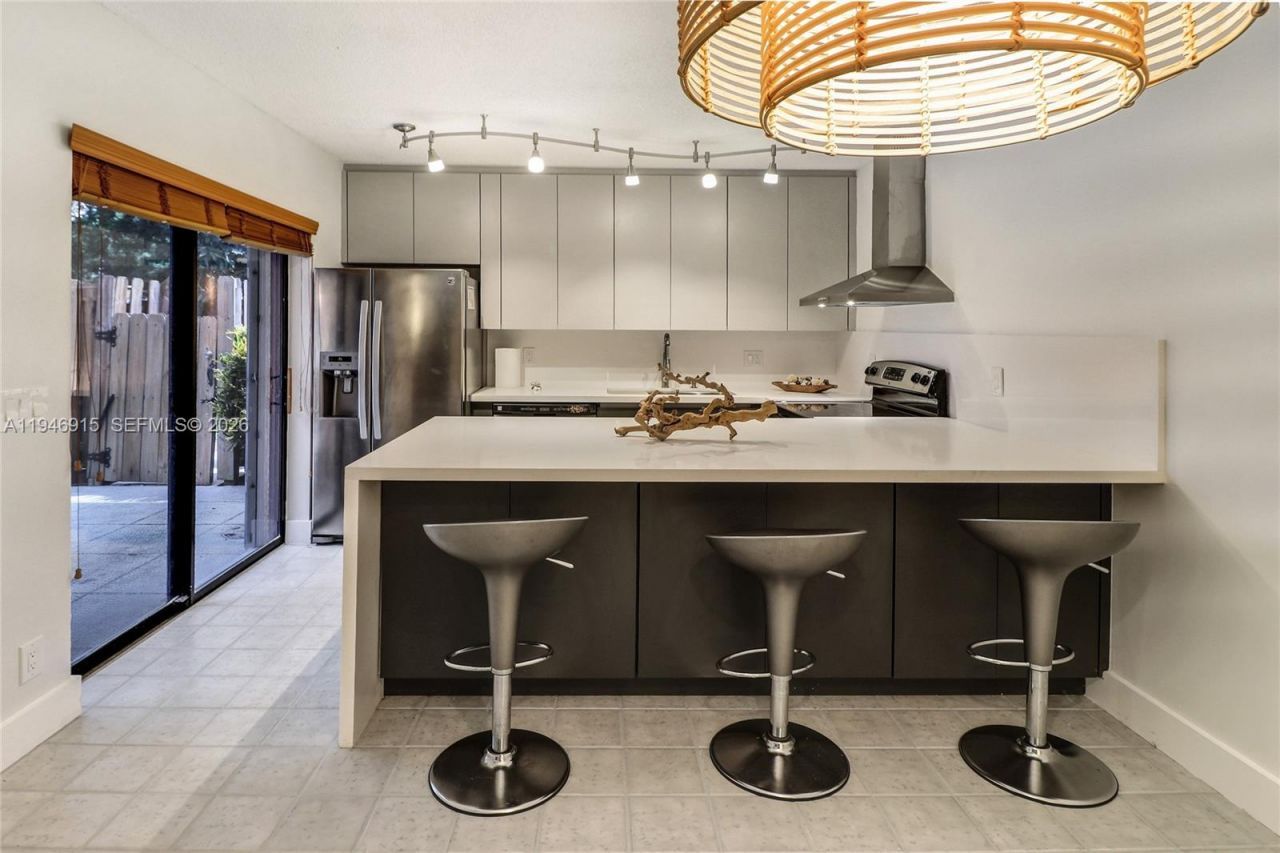 9977 NW 6th Ct, Unit 9977, Plantation, FL 33324 Photo