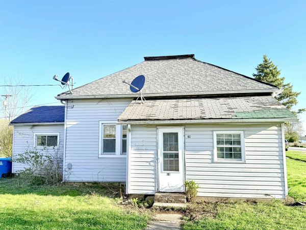 102 W Harrison Street, Converse, IN 46919