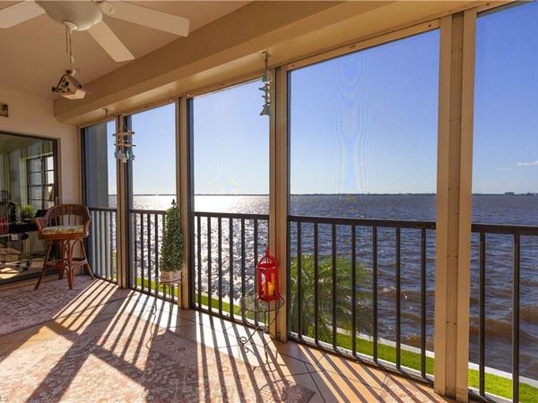 1925 Clifford ST, Unit 202, FORT MYERS, FL 33901