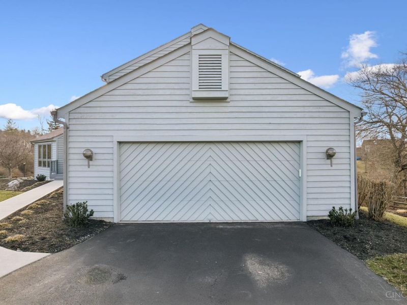 10301 Giverny Boulevard, Evendale, OH 45241 Photo 17