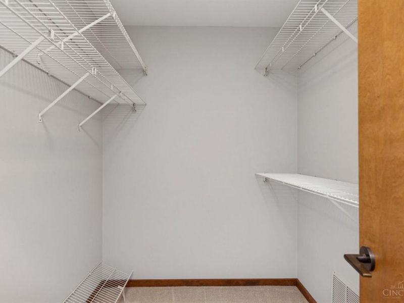 10301 Giverny Boulevard, Evendale, OH 45241 Photo 47