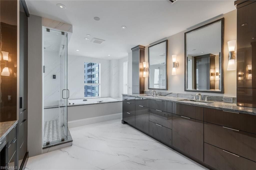 285 Grande Way, Unit 1006, Naples, FL 34110 Photo