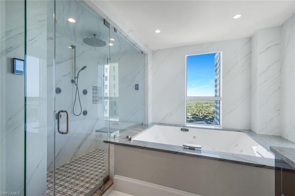 285 Grande Way, Unit 1006, Naples, FL 34110 Photo