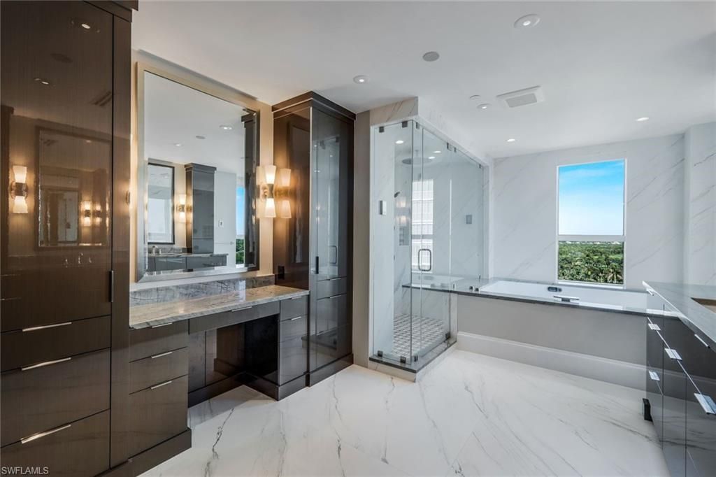 285 Grande Way, Unit 1006, Naples, FL 34110 Photo