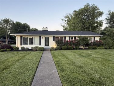 620 Sherwood Drive, Bowling Green, KY 42103