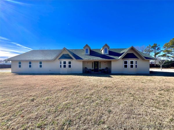 102 Holly, Bokchito, OK 74726