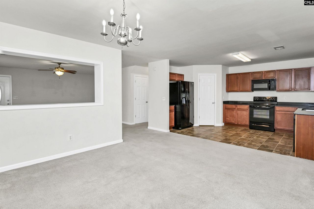 118 Whitton Court Photo 11