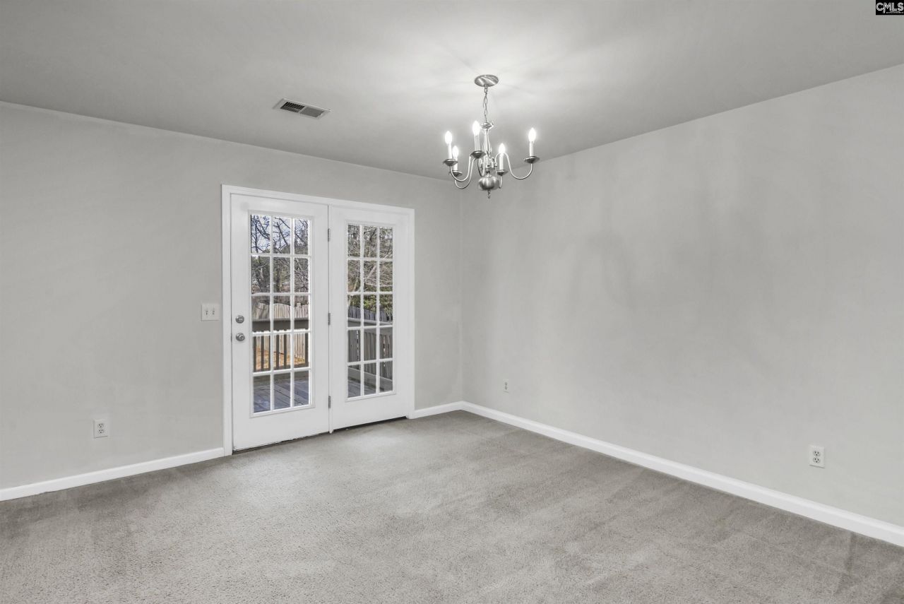 118 Whitton Court Photo 13