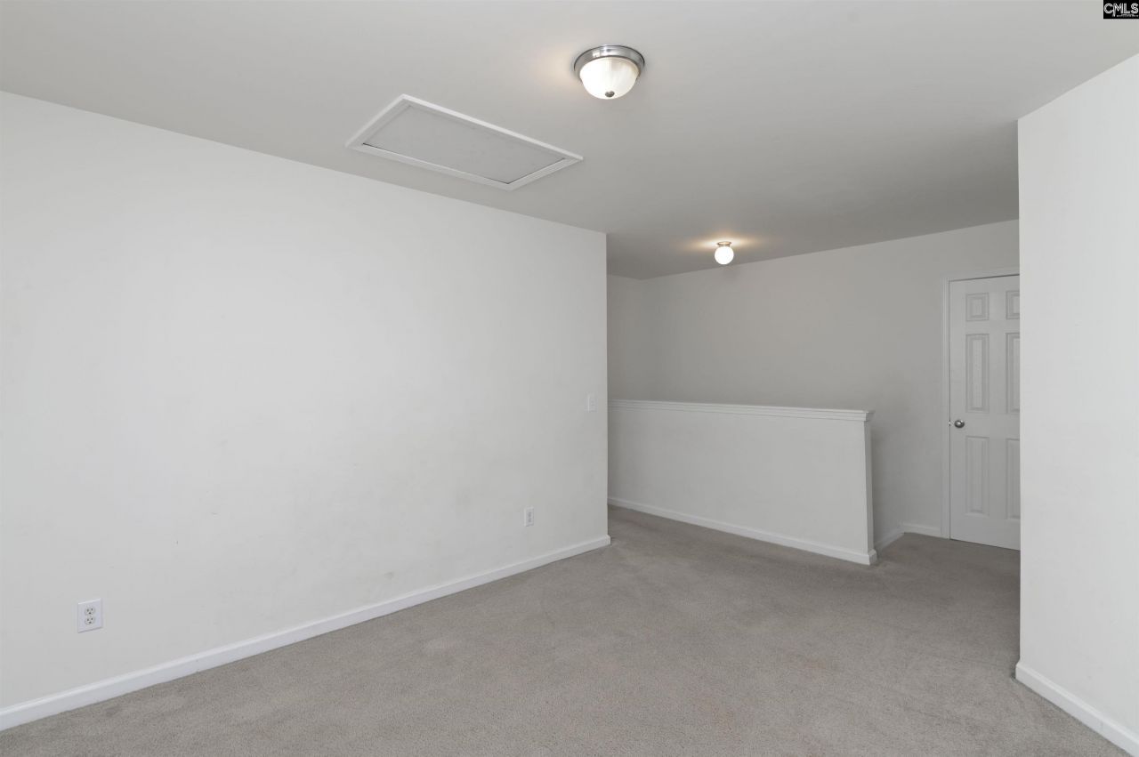 118 Whitton Court Photo 18