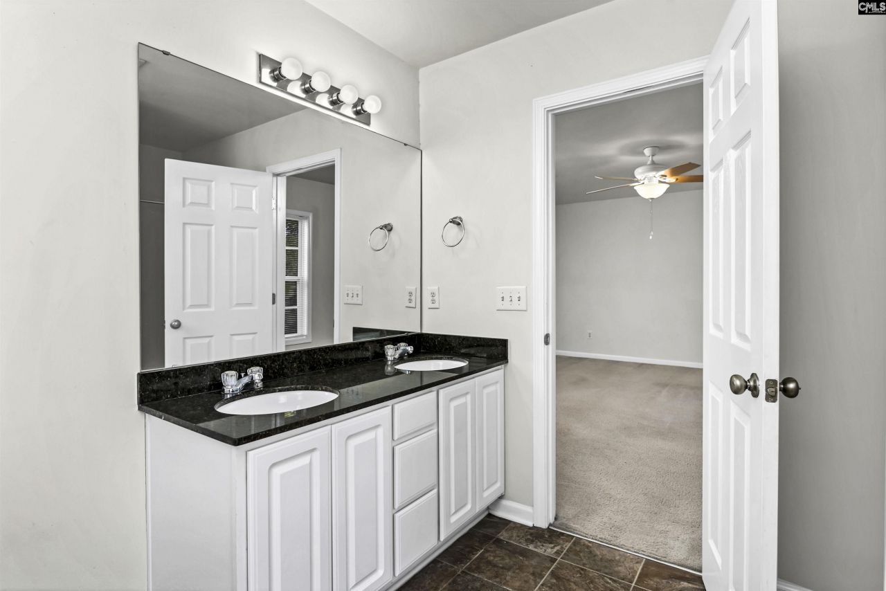 118 Whitton Court Photo 26