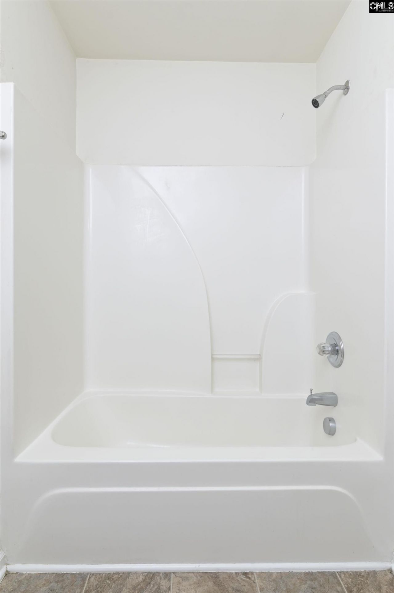 118 Whitton Court Photo 32