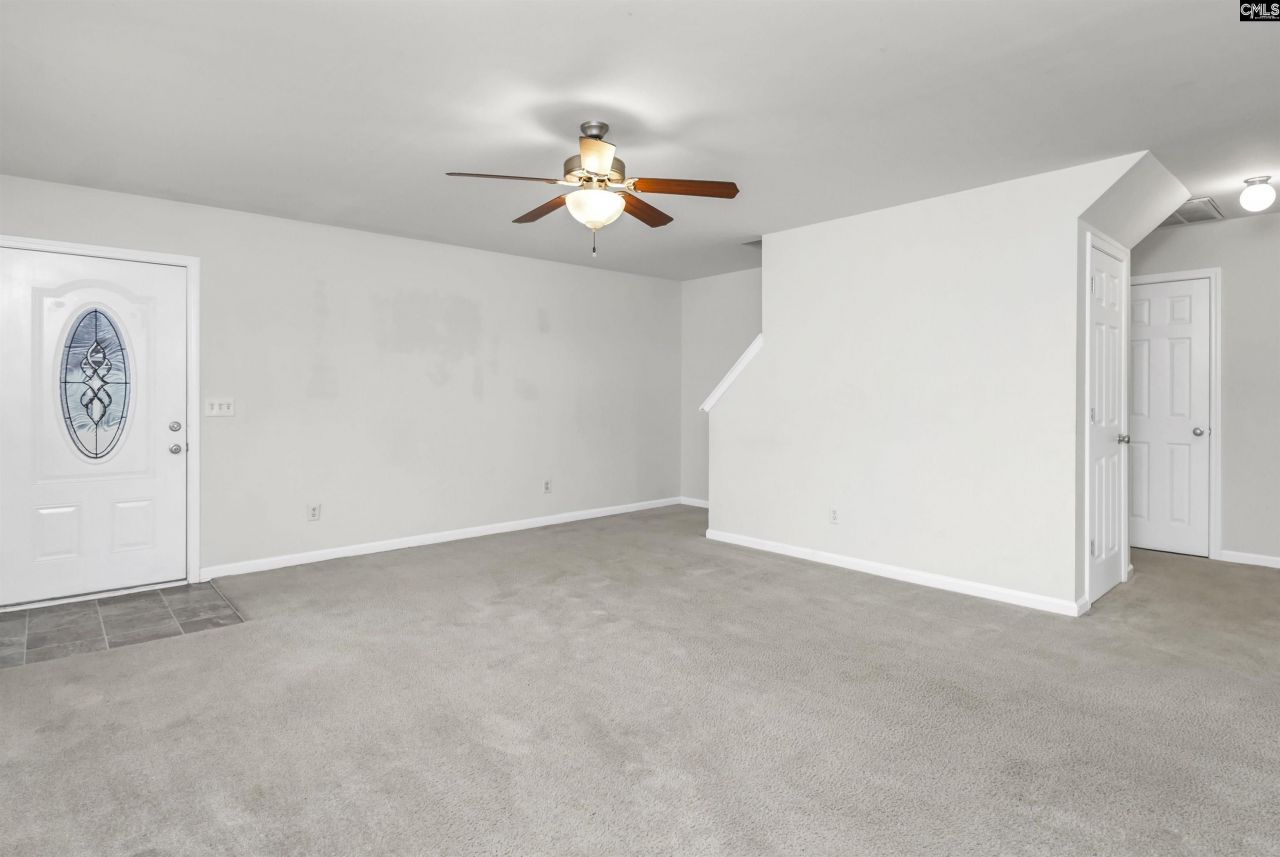 118 Whitton Court Photo 5