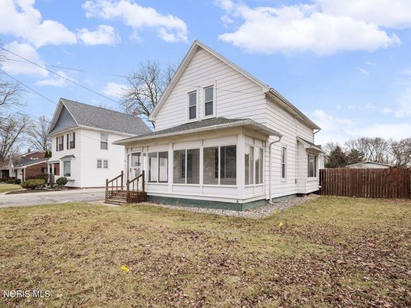 310 Jennings Road, Rossford, OH 43460