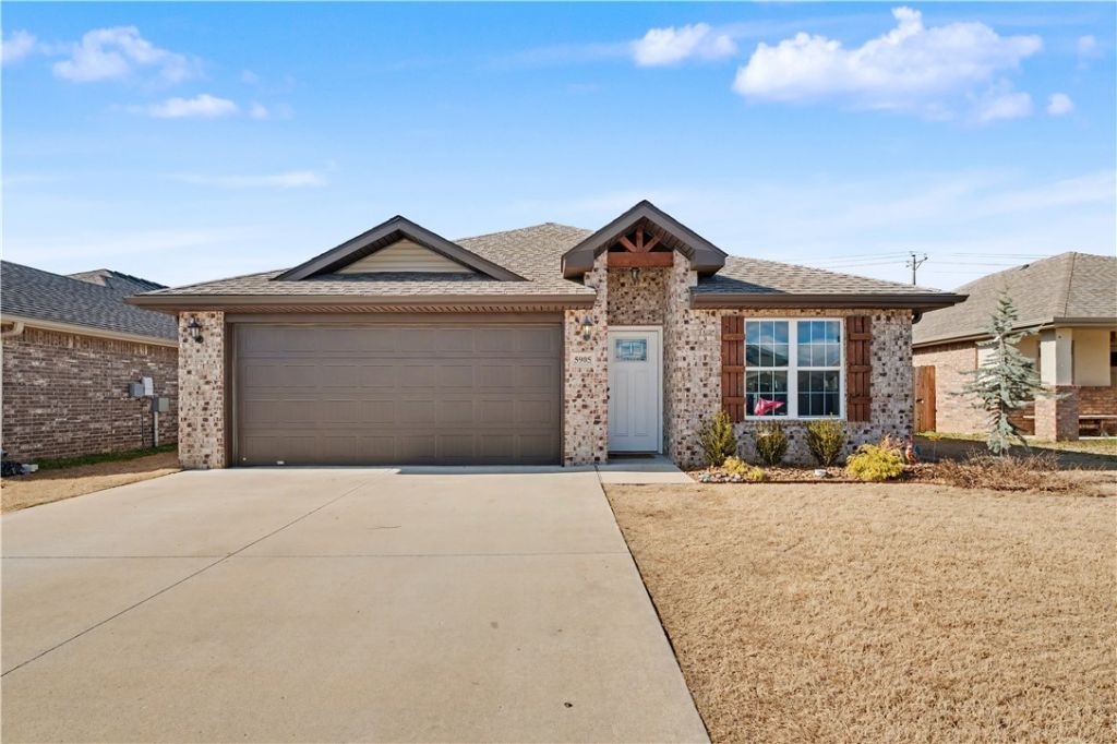 5905 NW Mcclellen Street, Bentonville, AR 72713 Main Photo