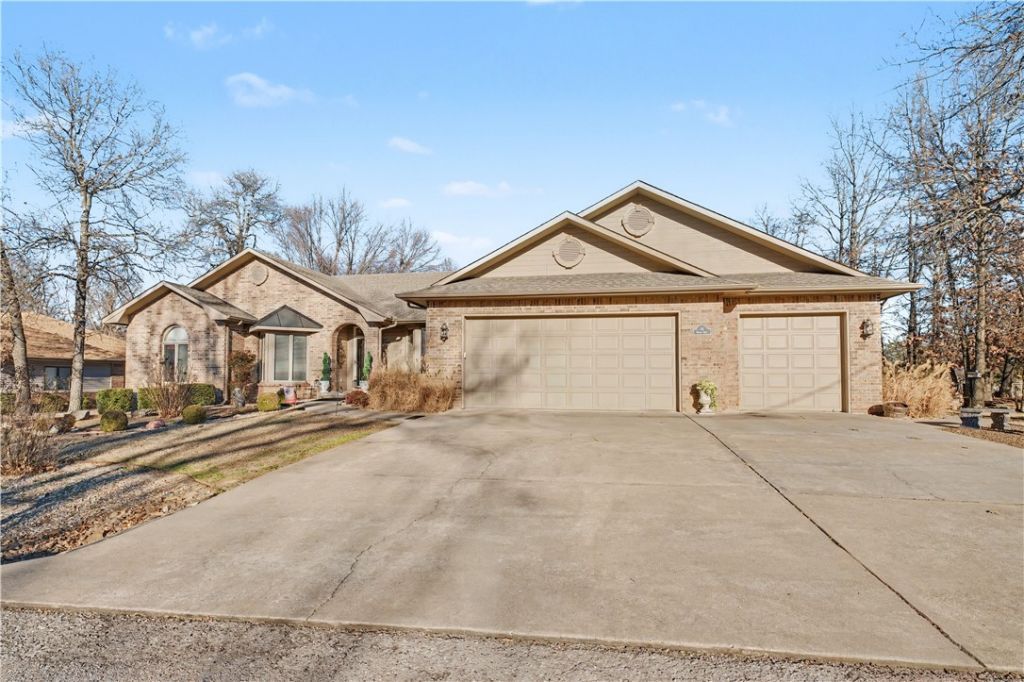 16 Monikie Drive  Bella Vista, AR 72715