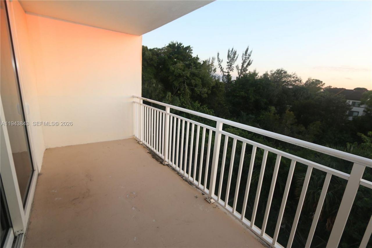 6940 NW Miami Gardens Dr, Unit 1-430, Hialeah, FL 33015 Photo