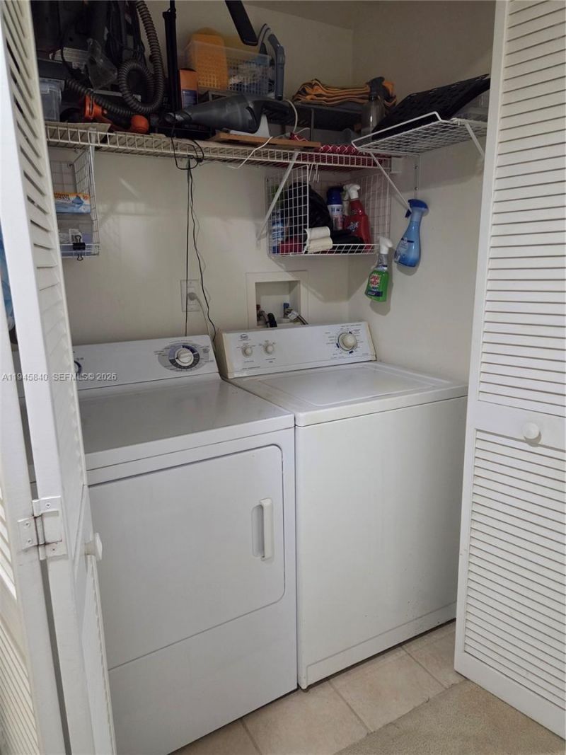 19501 W Country Club Dr , Unit 511, Aventura, FL 33180 Photo