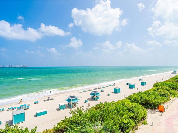 6801 Collins Ave, Unit 417 (404 D, Miami Beach, FL 33141