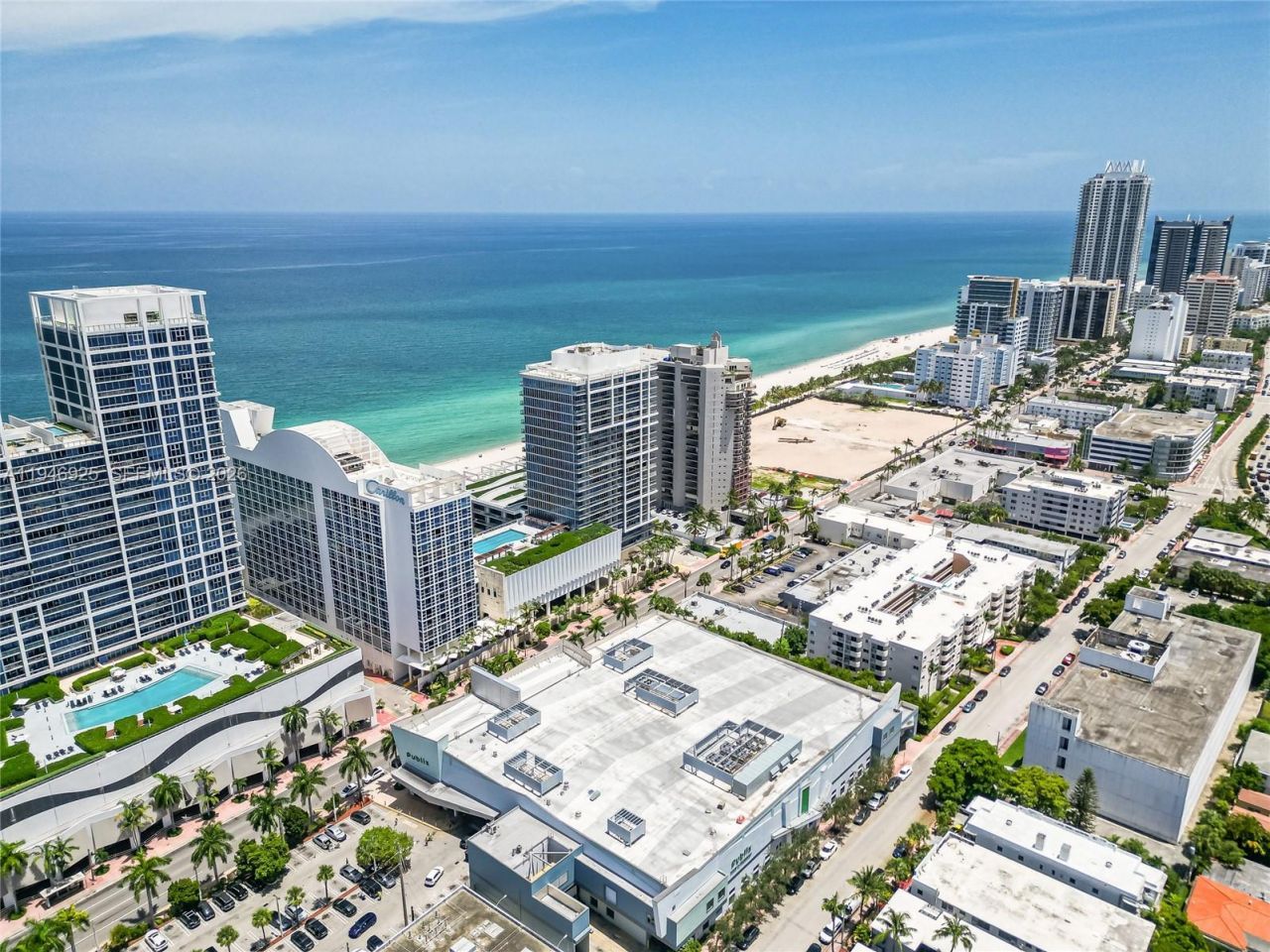 6801 Collins Ave, Unit 417 (404 D, Miami Beach, FL 33141 Photo