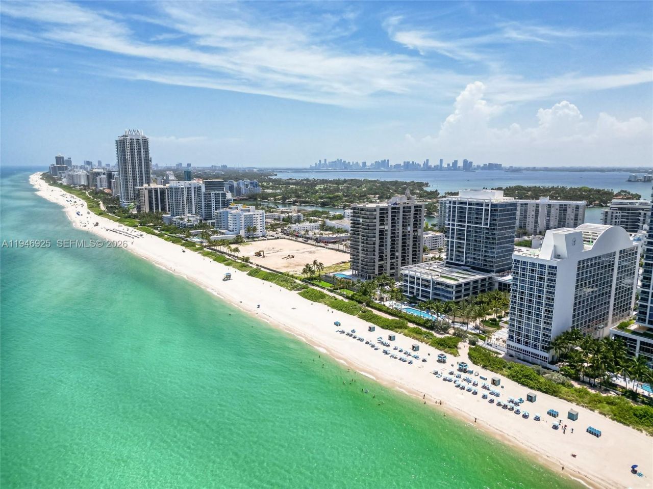 6801 Collins Ave, Unit 417 (404 D, Miami Beach, FL 33141 Photo