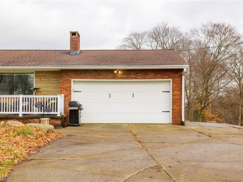 327 Briarhill Street, Rittman, OH 44270 Photo 3