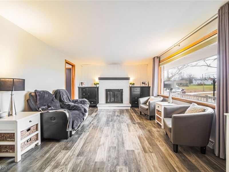 327 Briarhill Street, Rittman, OH 44270 Photo 8