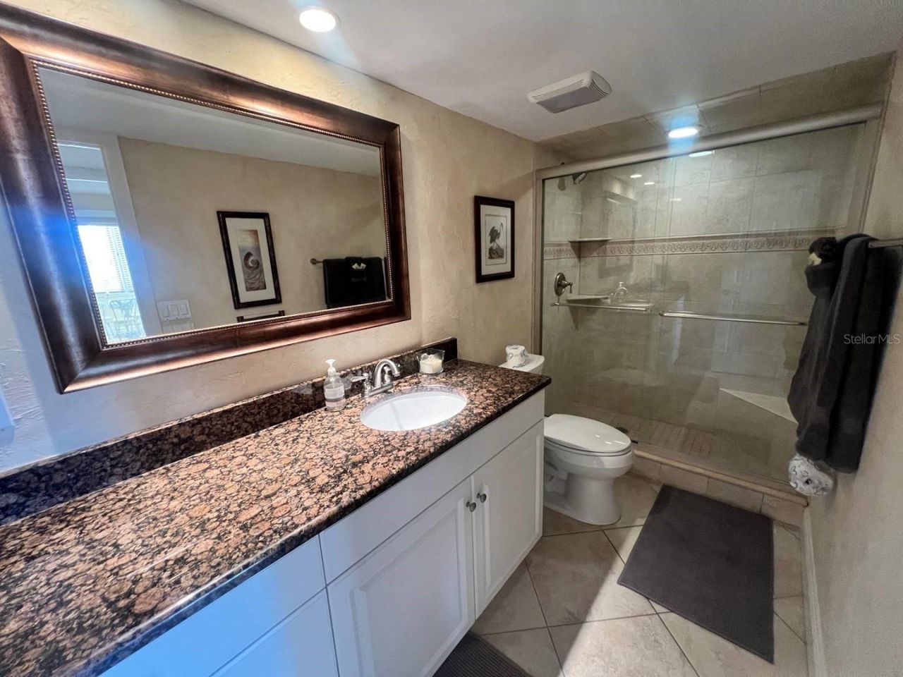 1125 W Peppertree Drive, Unit 202, Sarasota, FL 34242 Photo