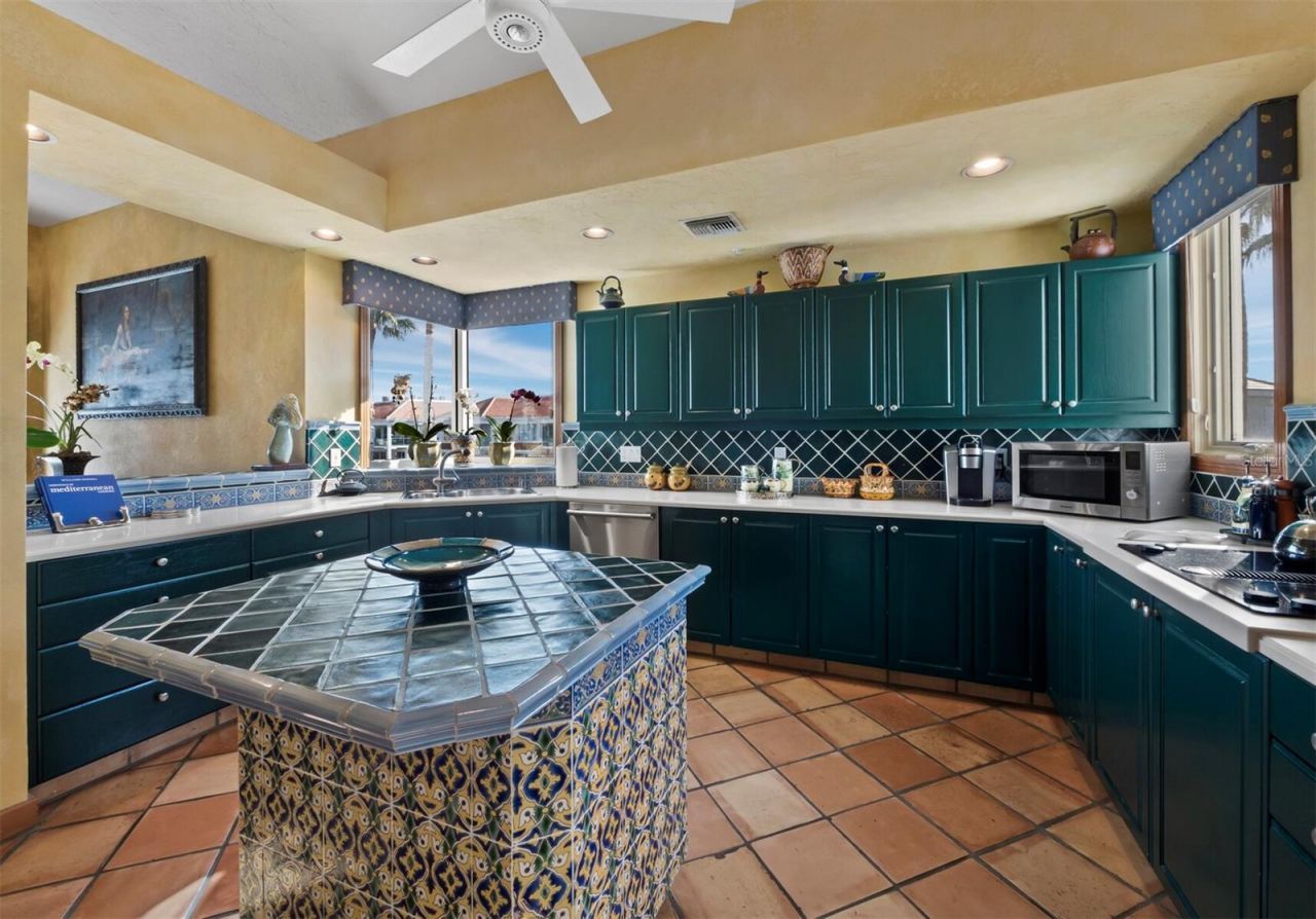 360 Gulf Of Mexico Drive, Unit 333, Longboat Key, FL 34228 Photo