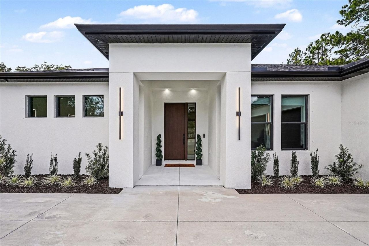 17296 Raintree Road, Lutz, FL 33558 Photo