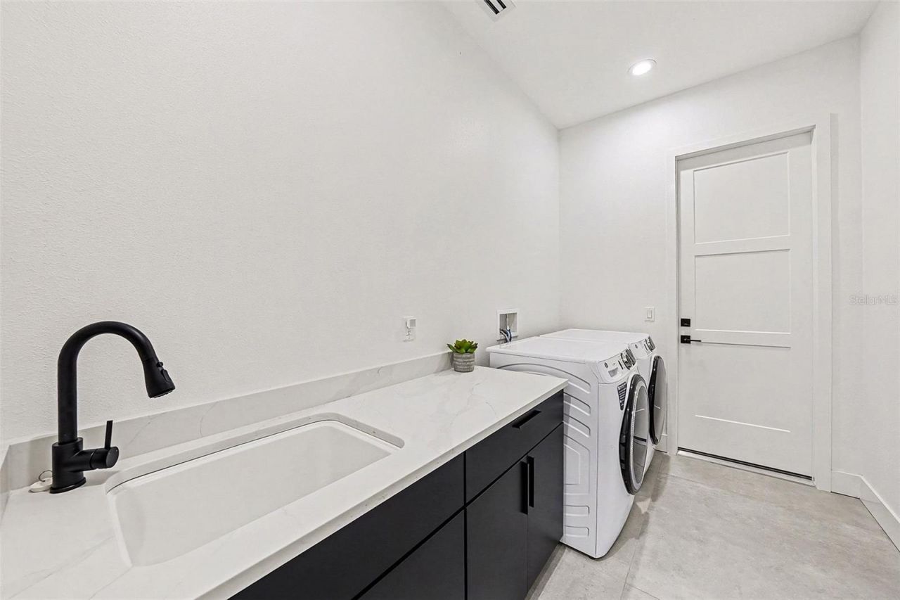 17296 Raintree Road, Lutz, FL 33558 Photo