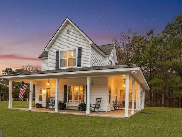 615 Meinhard Road, Port Wentworth, GA 31407