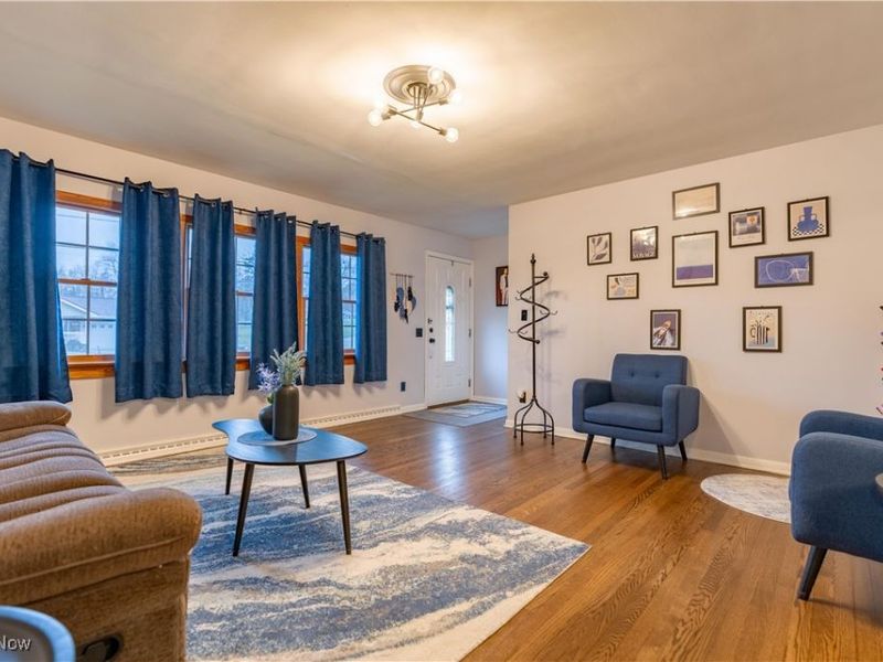 5613 Thunderbird Circle NW, North Canton, OH 44720 Photo 7