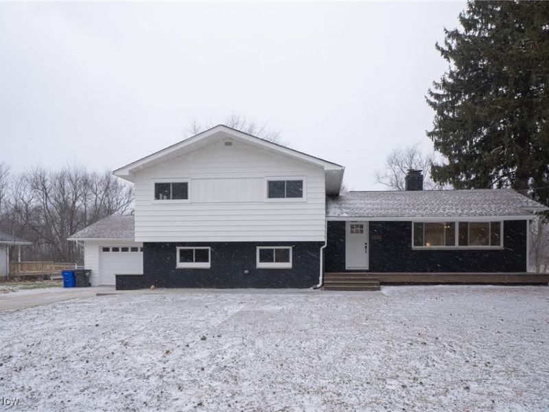 3929 Lor Ron Street, Kent, OH 44240 Photo 1