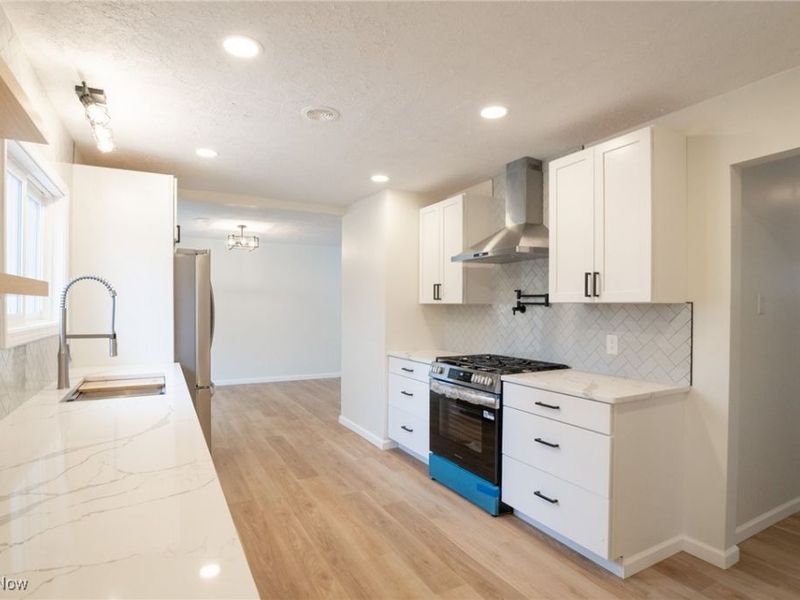 3929 Lor Ron Street, Kent, OH 44240 Photo 10