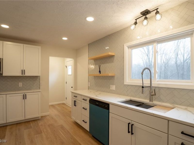 3929 Lor Ron Street, Kent, OH 44240 Photo 12