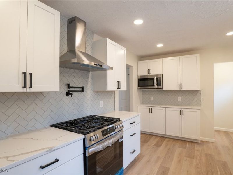 3929 Lor Ron Street, Kent, OH 44240 Photo 13