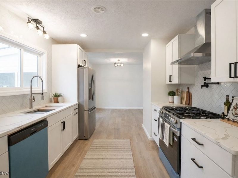 3929 Lor Ron Street, Kent, OH 44240 Photo 14