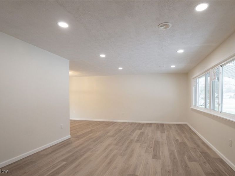 3929 Lor Ron Street, Kent, OH 44240 Photo 4