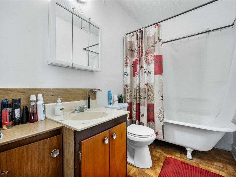 3812 Poe Avenue, Cleveland, OH 44109 Photo 12