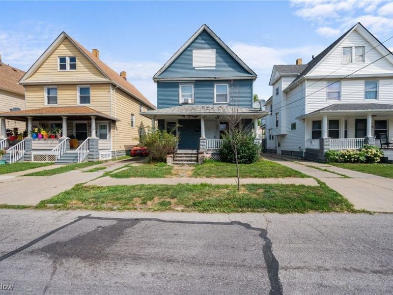 3812 Poe Avenue, Cleveland, OH 44109 Photo 3