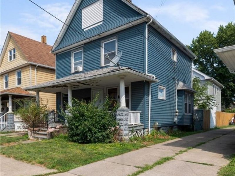 3812 Poe Avenue, Cleveland, OH 44109 Photo 4